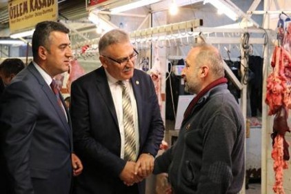 Milletvekili Yüksel İsmetpaşa esnafını ziyaret etti