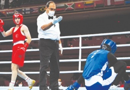 Milli boksör Buse Naz Çakıroğlu çeyrek finalde