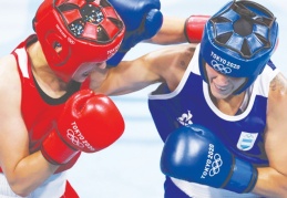 Milli boksör Esra Yıldız, çeyrek finale yükseldi