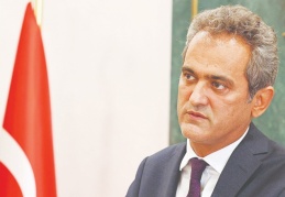 Milli Eğitim Bakanlığı’na atanan Mahmut Özer, 25 gündür yemin etmedi