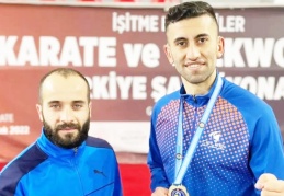 Milli karateci Kardeşler İşitme Engelliler Türkiye Şampiyonası’nda altın madalya kazandı