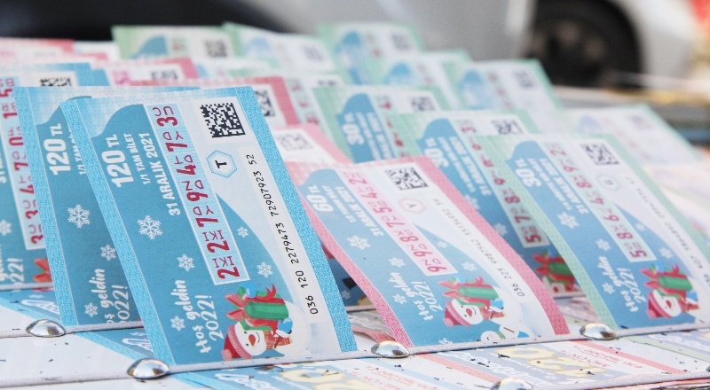 Milli piyango yılbaşı biletleri satışa çıktı