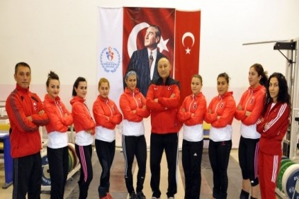Milli takıma en fazla halterci Gaziantep&#8217;ten gidiyor
