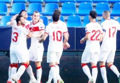 Milli takımda 4 kişi kadro dışı