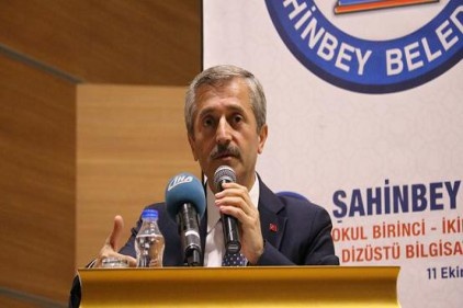 Milli takımın 6 oyuncu ve antrenörüne 30&#8217;ar Cumhuriyet altını vereceğiz