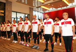 Milli takımlardan "Atatürk" anması