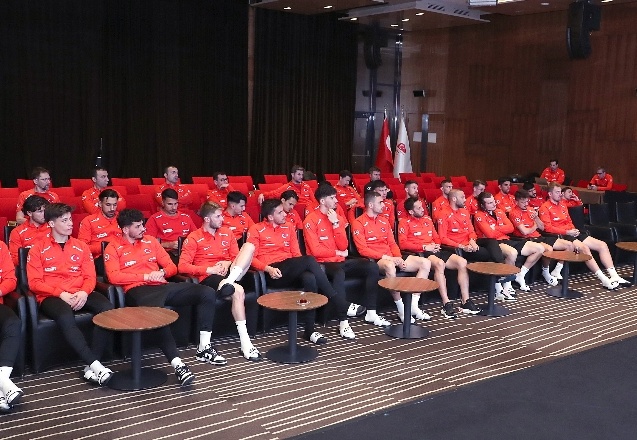 Milliler, dopingle mücadele seminerine katıldı