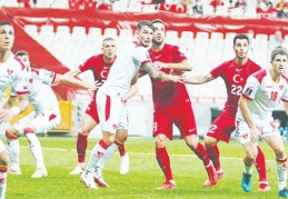 Milliler, son saniyelerde gelen golle galibiyeti kaçırdı