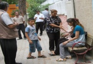 Minibüsün altında kalan çocuk hayatını kaybetti