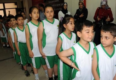 Minik basketbolcular sağlık kontrolünden geçti