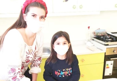 Minik öğrenciler dilek kartı hazırlayıp kurabiye yaptı