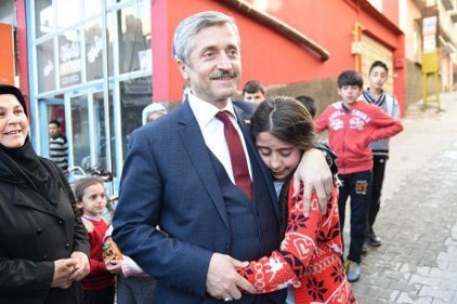 Minik Zeliha&#8217;nın davetini geri çevirmedi
