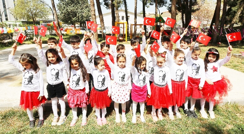 Minikler 23 Nisan’ı coşkuyla kutladı