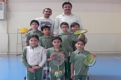 Minikler Badminton İl Şampiyonası&#8217;nda birinci oldular