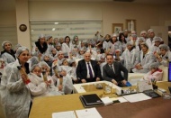 Minikler makarnayı keşfe gitti