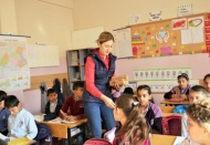 Minikler, temizlik ve çevre konusunda bilinçleniyor