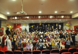 Miniklerden muhteşem pandomim gösterisi 