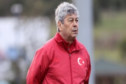 Mircea Lucescu: "Geleceği inşa ediyoruz"