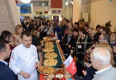 Misafirlere Gaziantep’in ünlü mutfağından lezzetler ikram edildi