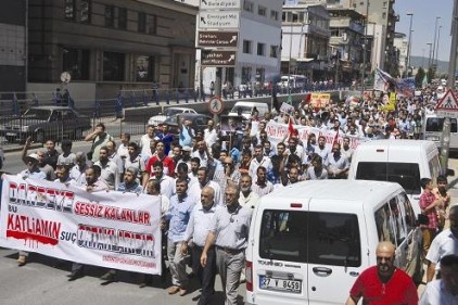 Mısır&#039;da sadece özgürlük isteyenlerin üzerine ateş açılmıştır