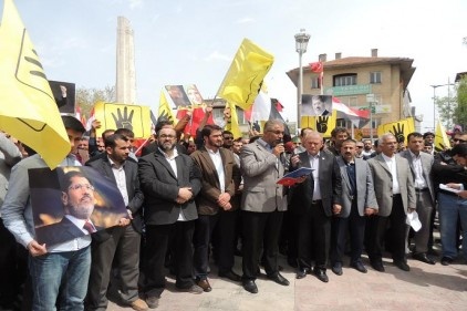 Mısır&#8217;daki idam kararı protesto edildi