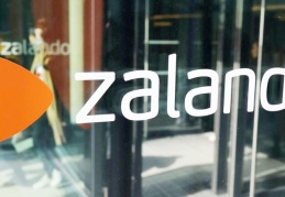 Moda devleri internet üzerinden ikinci el kıyafet satışına başlıyor