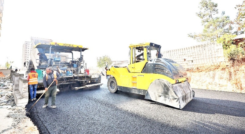 Modern yollar, mahalle sakinlerinin hizmetine sunuluyor