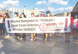 Mor Çatı: Kadın düşmanlığına geçit vermeyelim