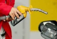 Motorinin litre fiyatına 35, benzine 26 kuruş zam yapıldı