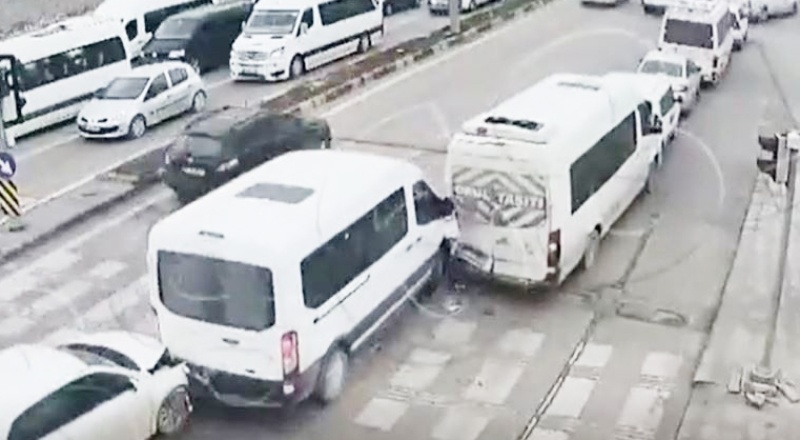 Motosiklet kazaları ve zincirleme kazalar dikkat çekti