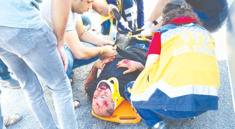 Motosiklet sürücüsü ölümden 1 metreyle kurtuldu