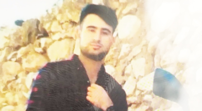 Motosikleti ile bariyerlere çarpan genç yaşamını yitirdi