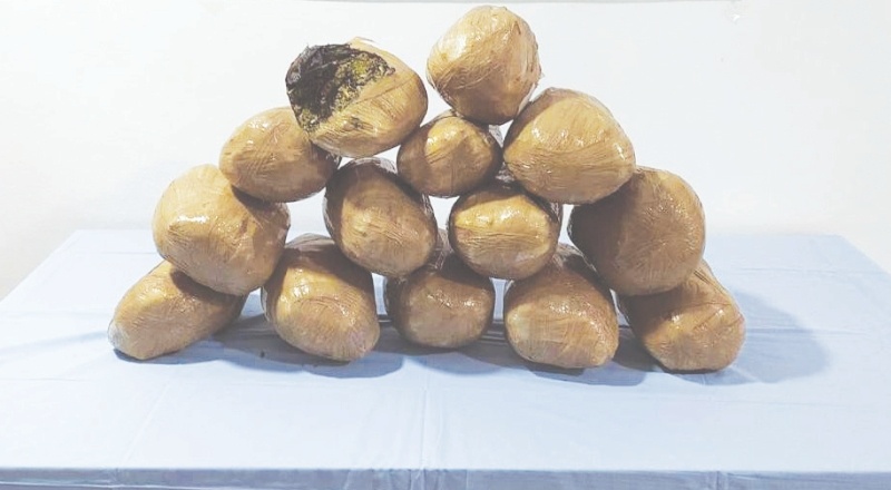 Motosiklette 28 kilo esrar yakalandı