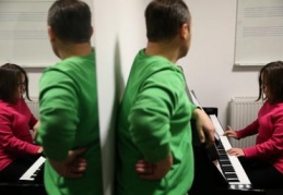 Mozart’ın eserlerini dinleyerek büyüdü