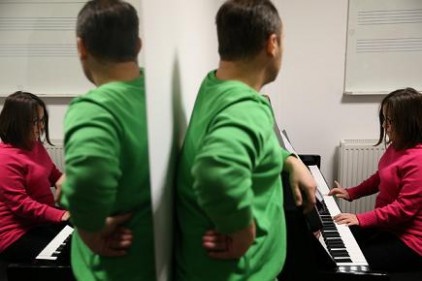 Mozart&#8217;ın eserlerini dinleyerek büyüdü