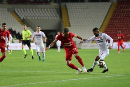 Mücadele beraberlikle noktalandı