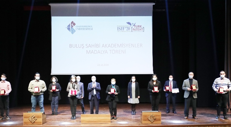 Mucitler ödüllendirildi