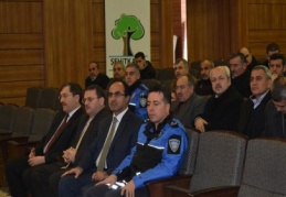 Müftülük yetkilileri uyuşturucu konusunda eğitildi yürüttüğü “Testi Kırılmadan Projesi”