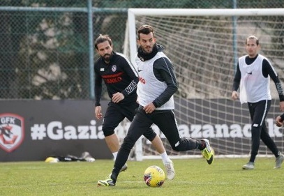 Muğdat Çelik, Jefferson ve Aziz Tetteh forma giyemedi