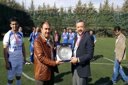 Muhasebeciler dostluk maçıyla kapanış yaptı