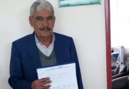 Muhtar virüsten öldü