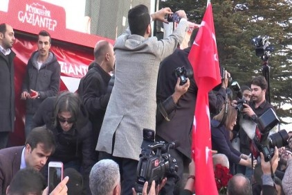 Muhtarlar, Şahin için bin 200 güvercin uçurdu