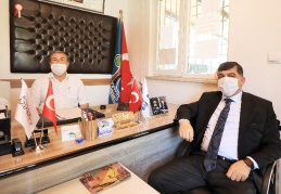 Muhtarlar ve belediye salgınla mücadele ediyor