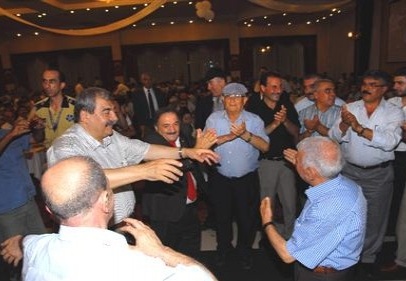 Muhtarlara ve öğretmenlere iftar yemeği verildi