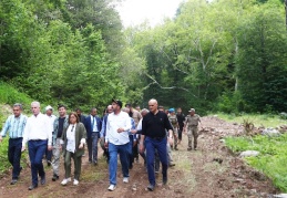 Muhteşem bir yayla turizmi var