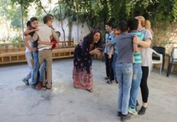 Mülteci kadınlar çocuklara masallar anlatacak 