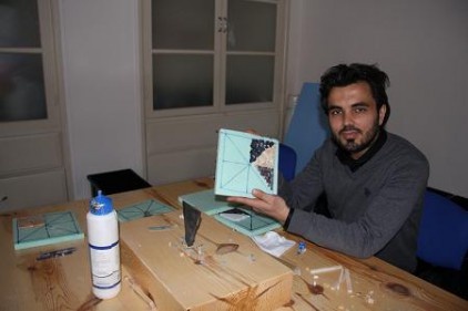 Mülteciler mozaik sanatını öğreniyor