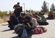 Mültecileri yol ortasında bırakıp kaçtılar 