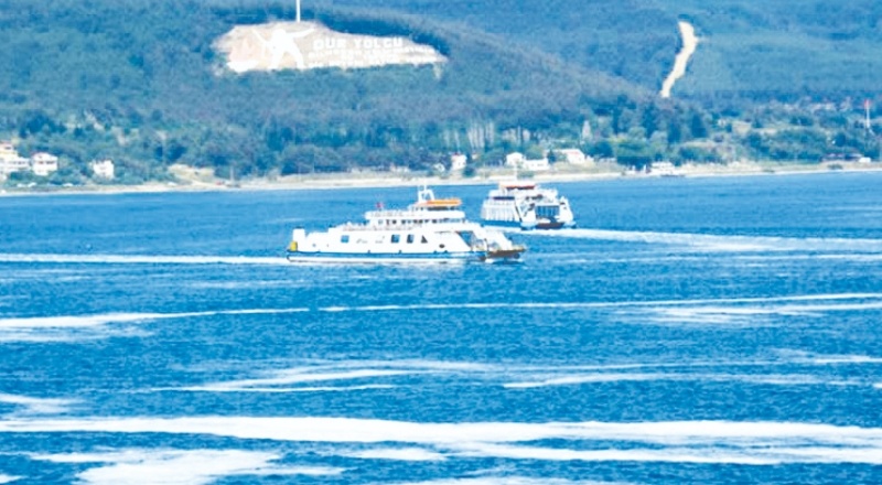 Müsilaj Çanakkale Boğazı’nda Ege'ye doğru akıyor