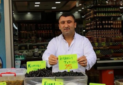 Müslüm Gürses’i de var Emel Sayın’ı da